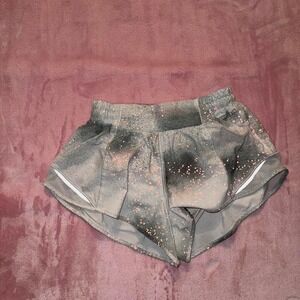 NWOT Lululemon Hotty Hot LR Short 2.5" SZ 4 SCRF/DVGY‎ Reflective